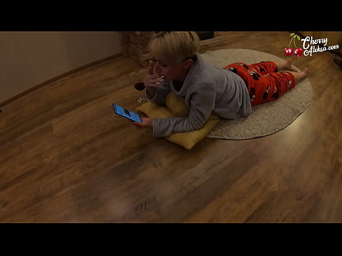 ❤️ Божевільна блондинка смокче величезний член і підстрибує на ньому - анальний секс ❤ Чортове відео  у нас ❌❤